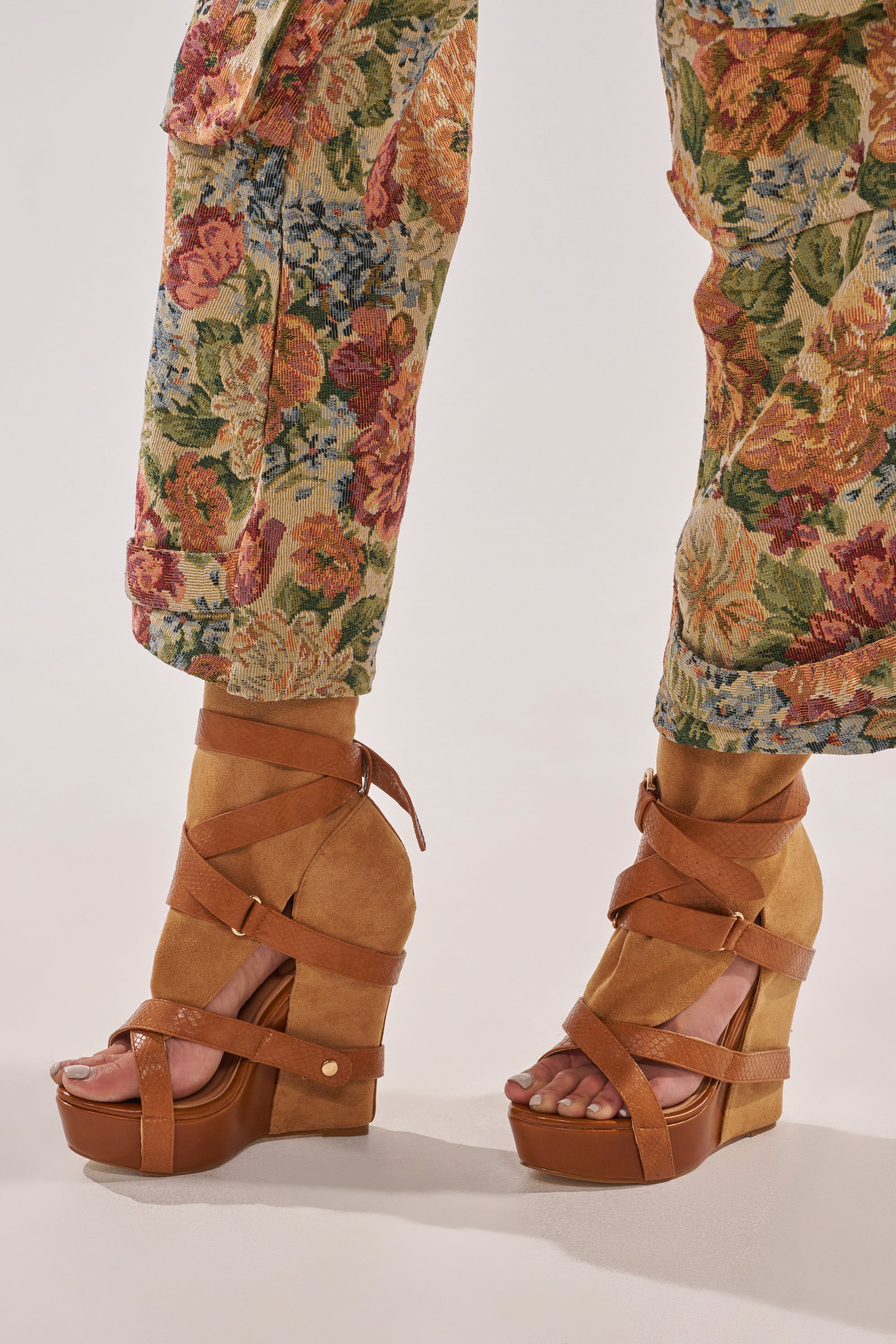 AZALEA WANG ROTHKO WEDGE SANDAL IN CAMEL