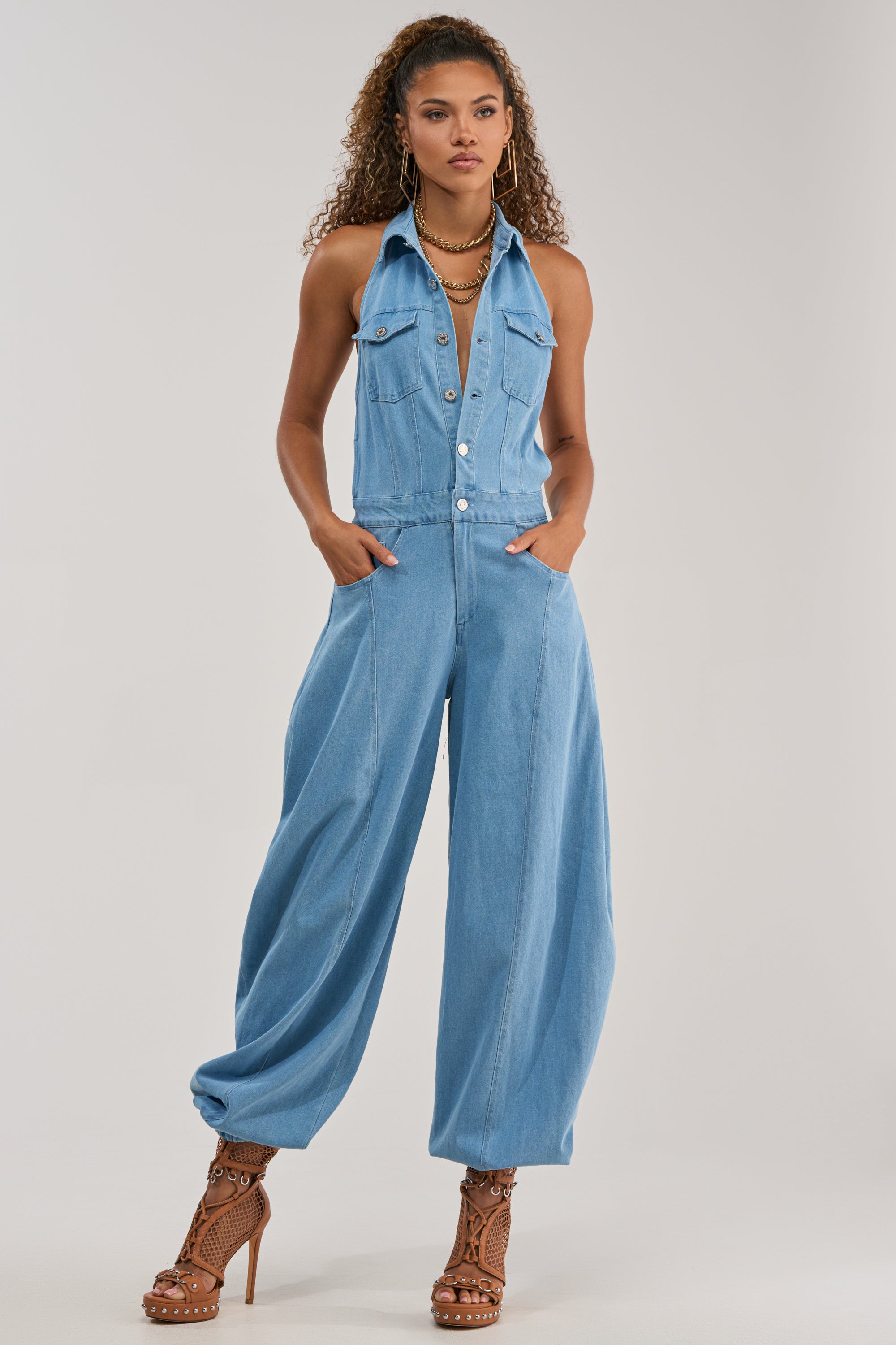 JETSETTER JUMPSUIT IN LIGHT BLUE DENIM
