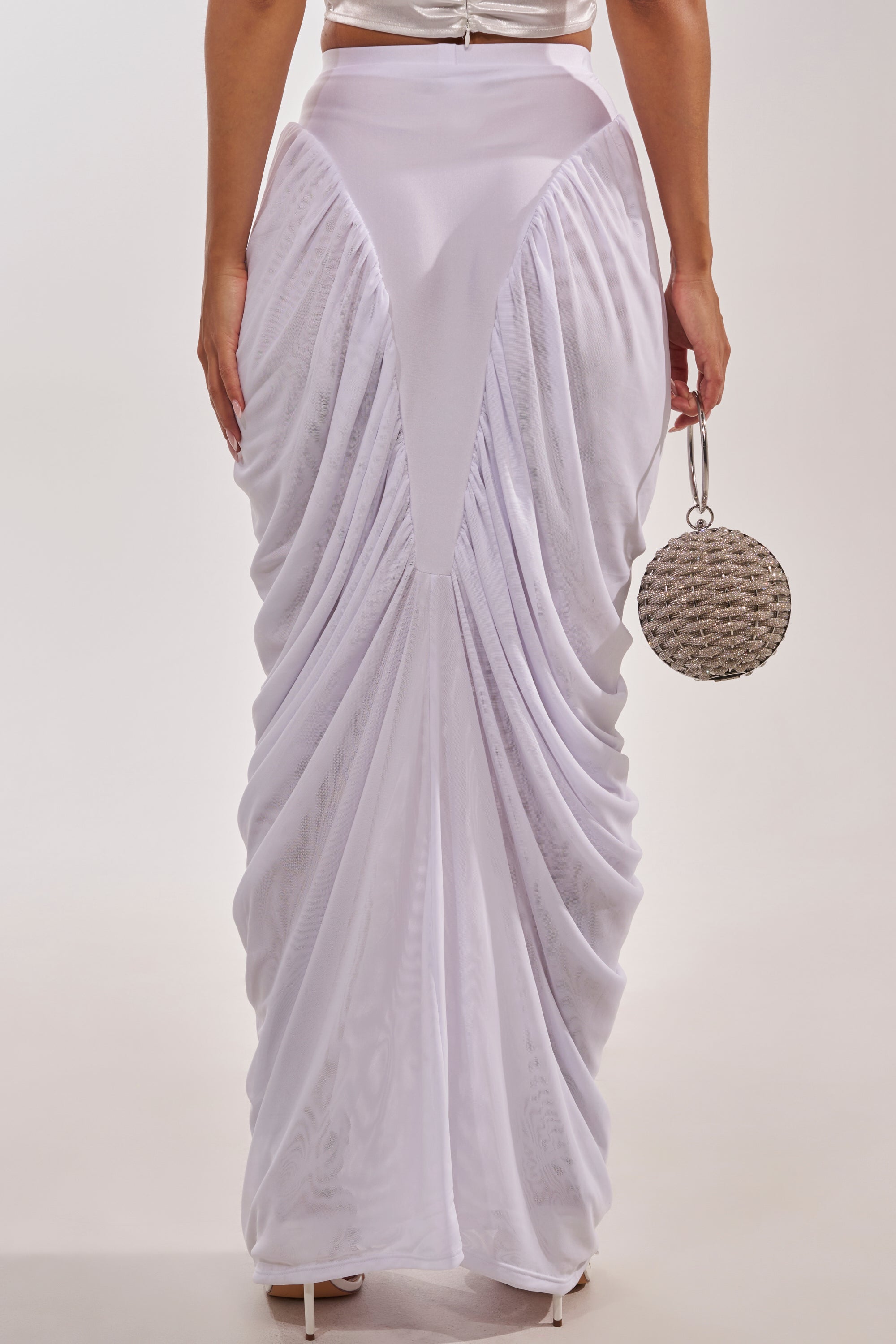 DREAMY RUCHED SKIRT IN WHITE