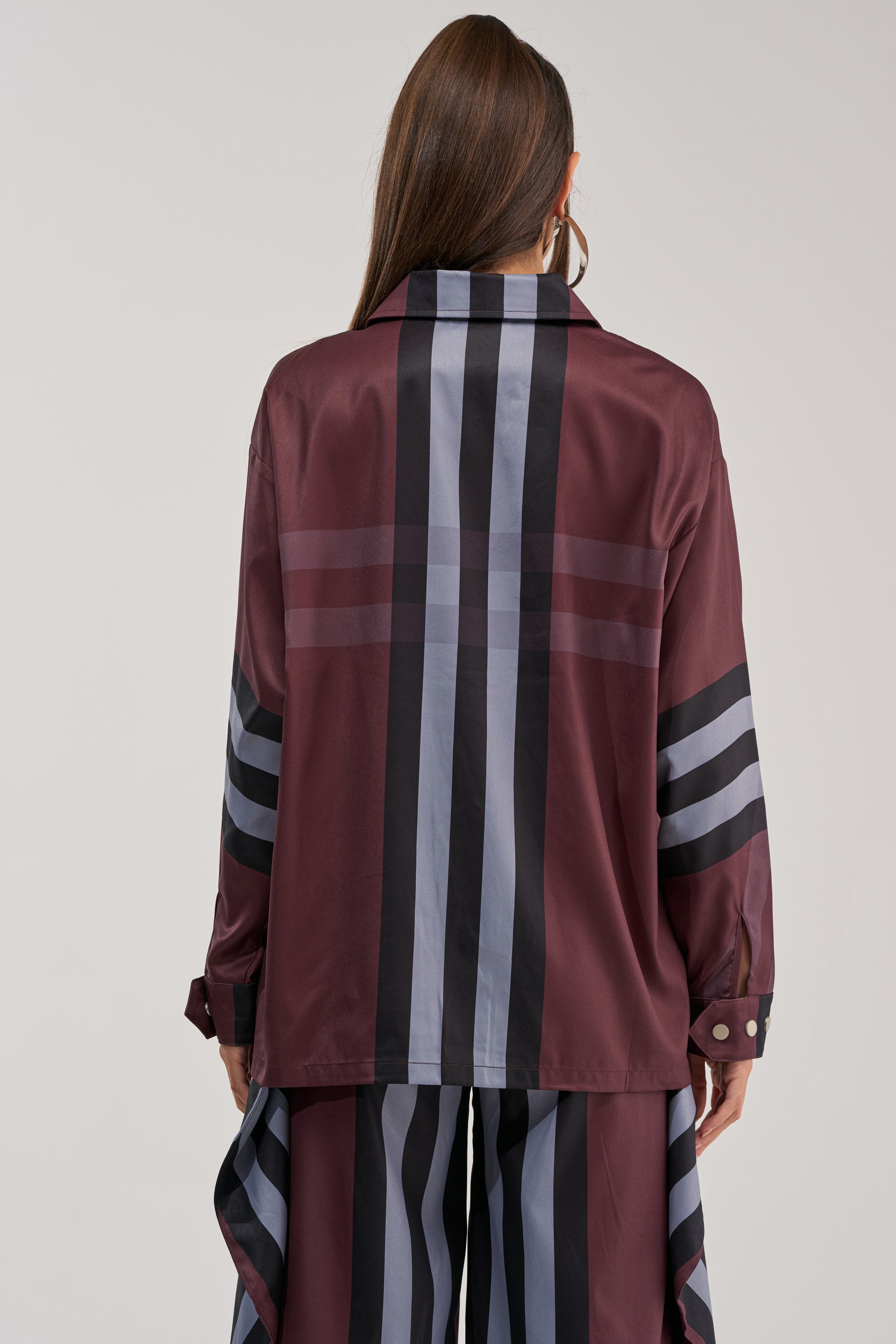 LUXURY LIFE PLAID BUTTON DOWN