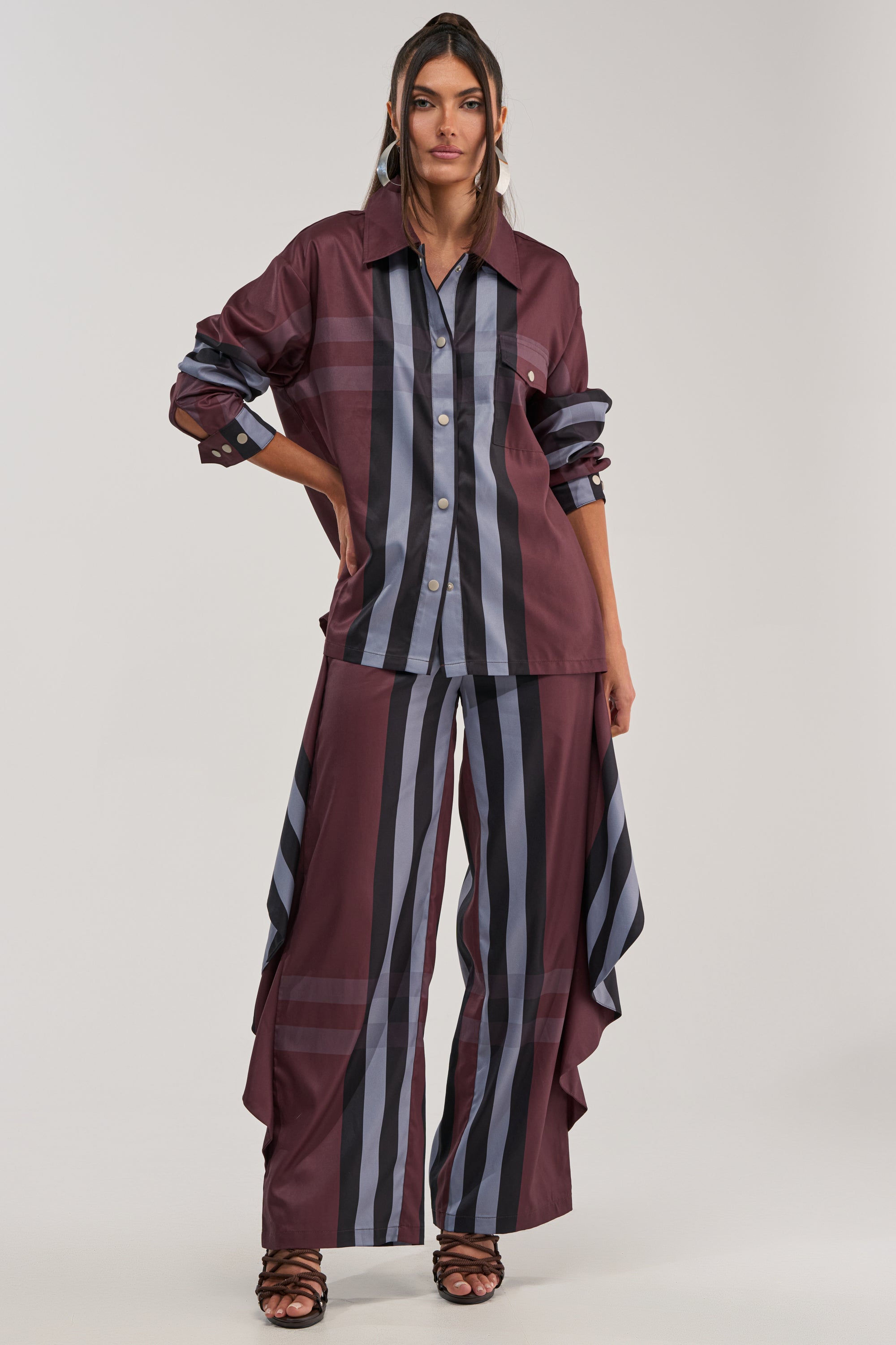 LUXURY LIFE PLAID BUTTON DOWN