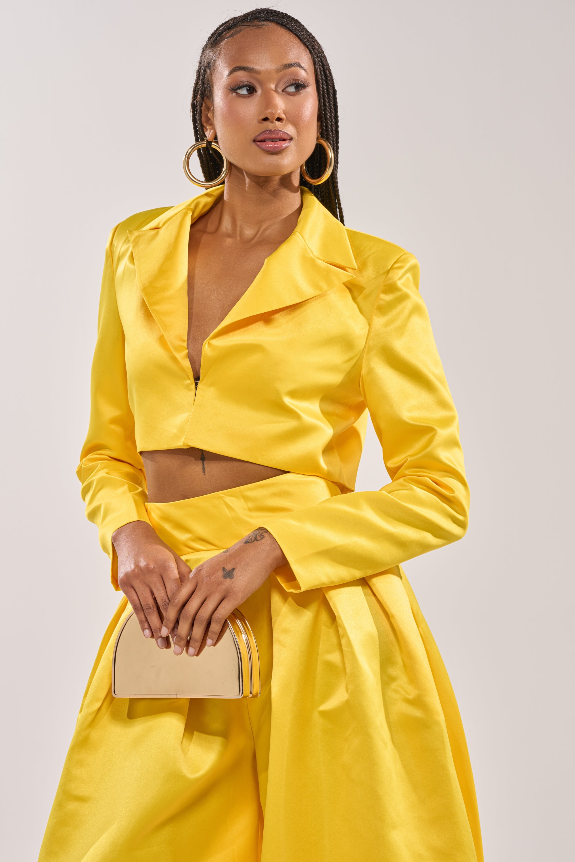 BLOOMING CROP SATIN BLAZER