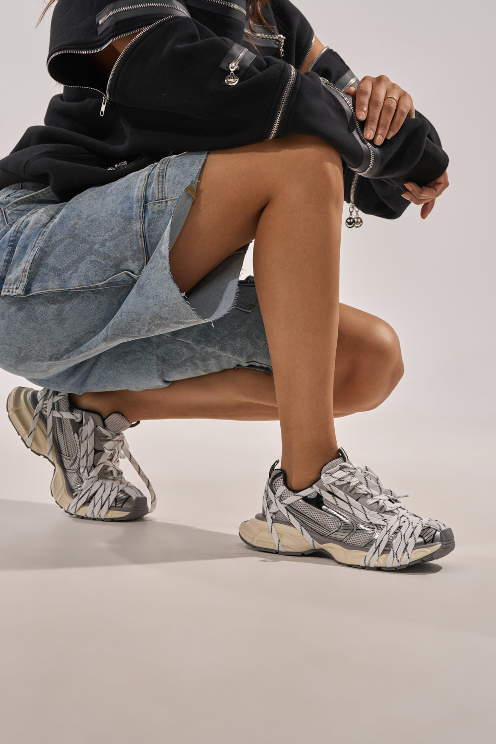 AZALEA WANG SAMURAI GREY MULTI CHUNKY SNEAKER