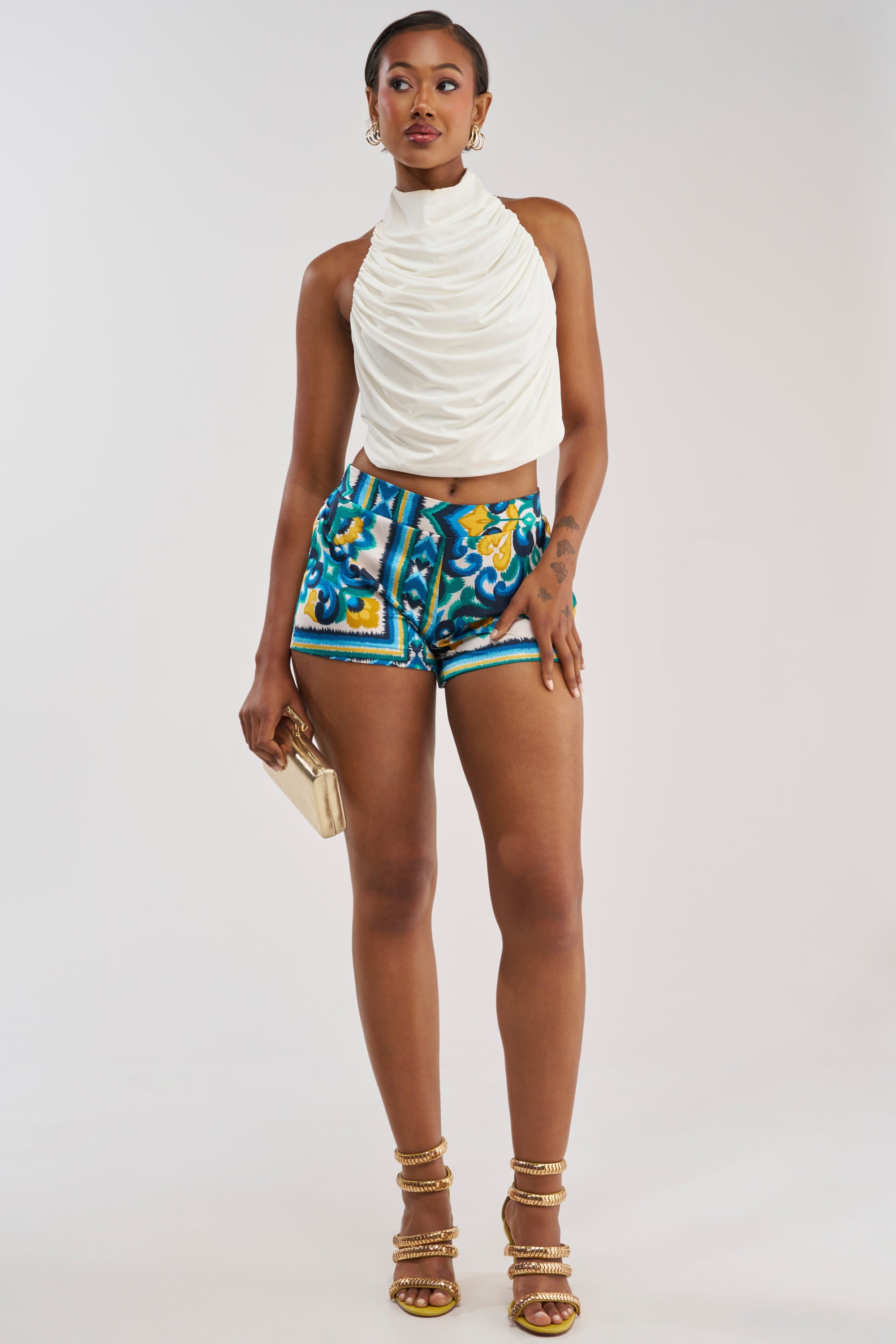 FEEL THE HEAT SHORT