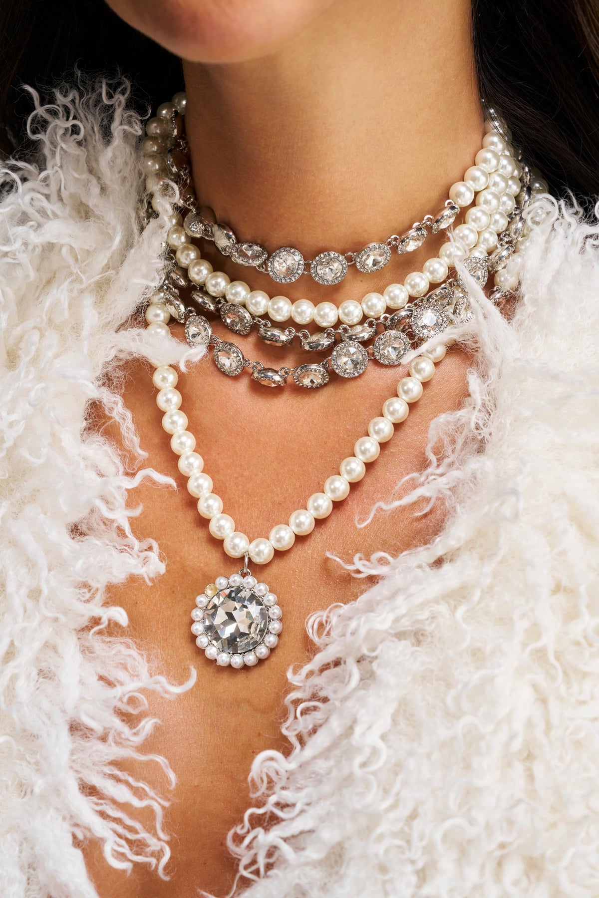 ARI NECKLACE
