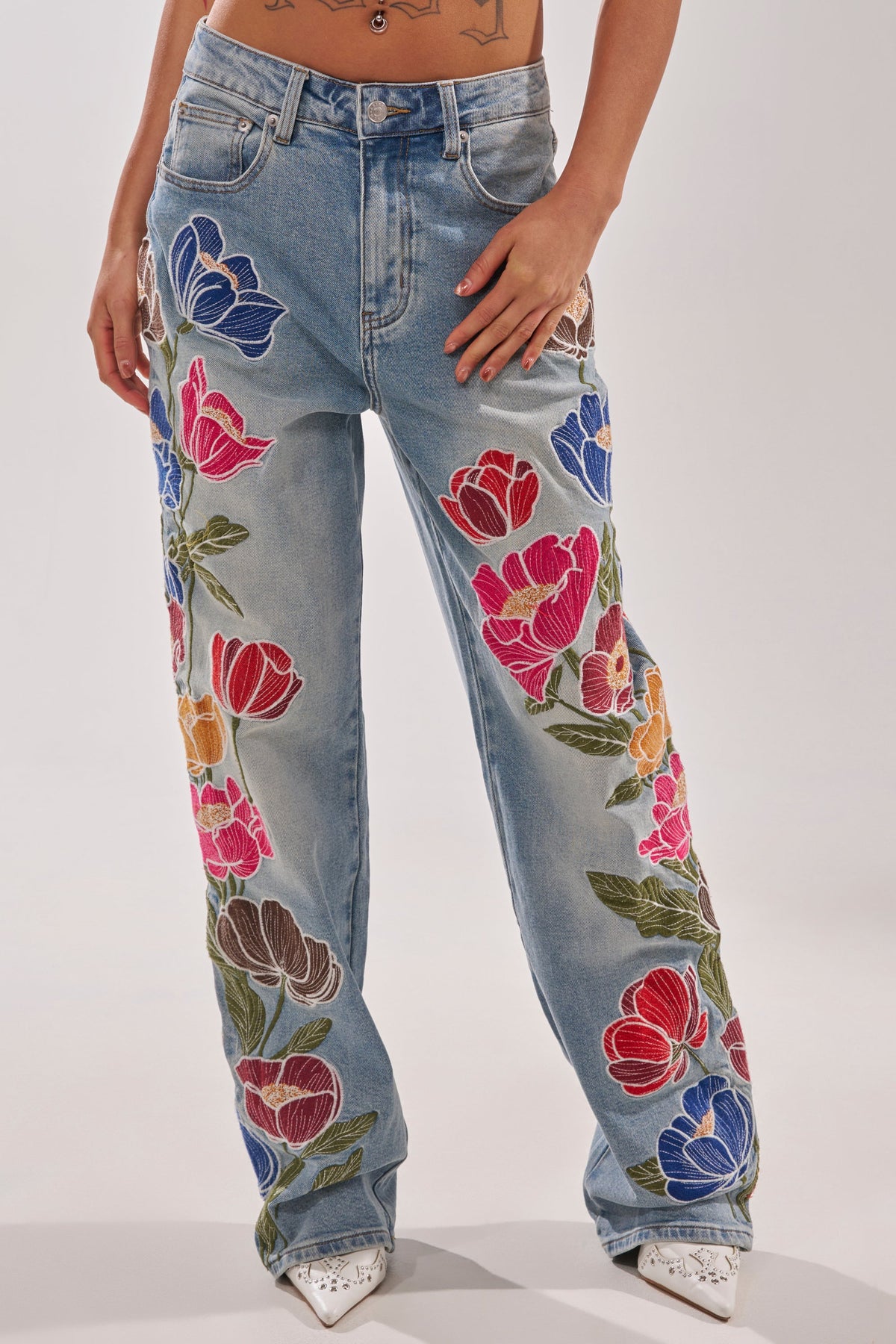 INTO THE GARDEN FLORAL EMBROIDERED DENIM JEANS