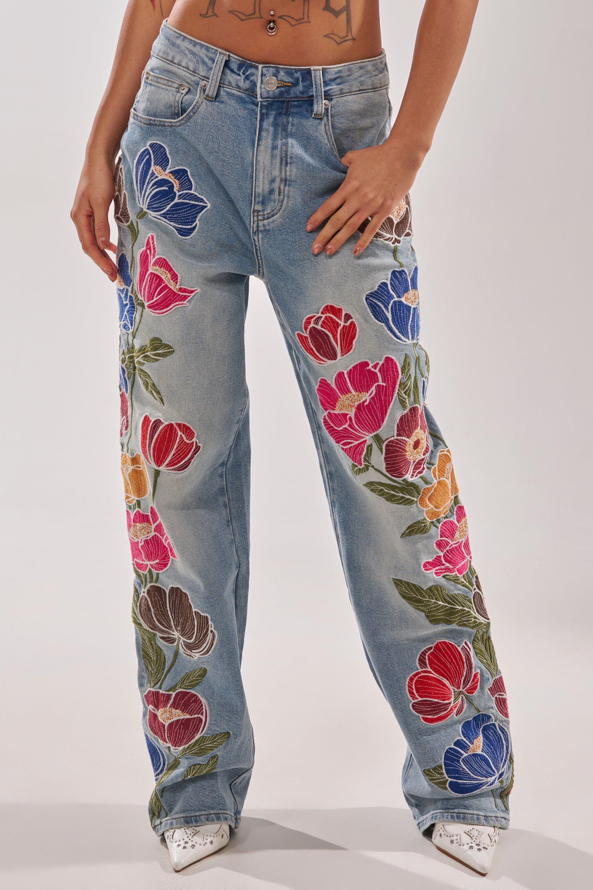 INTO THE GARDEN FLORAL EMBROIDERED DENIM JEANS