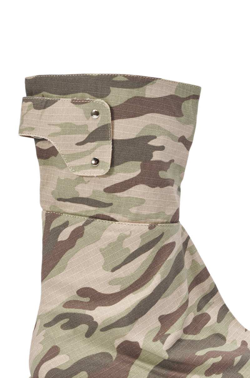 AKIRA GOLD SPARK CAMO COMBAT BOOTIE