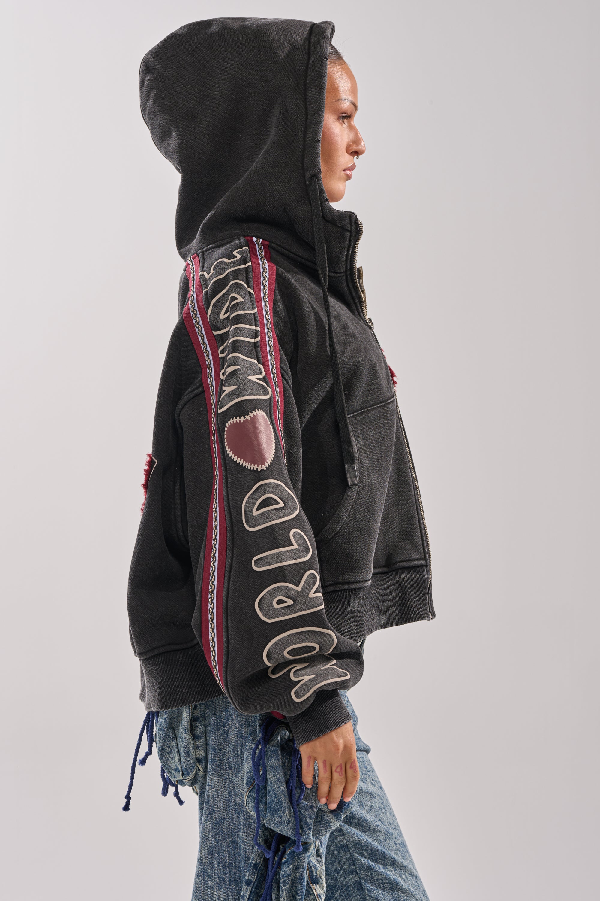 CITY LIVING GRAPHIC ZIP UP SWEATSHIRT