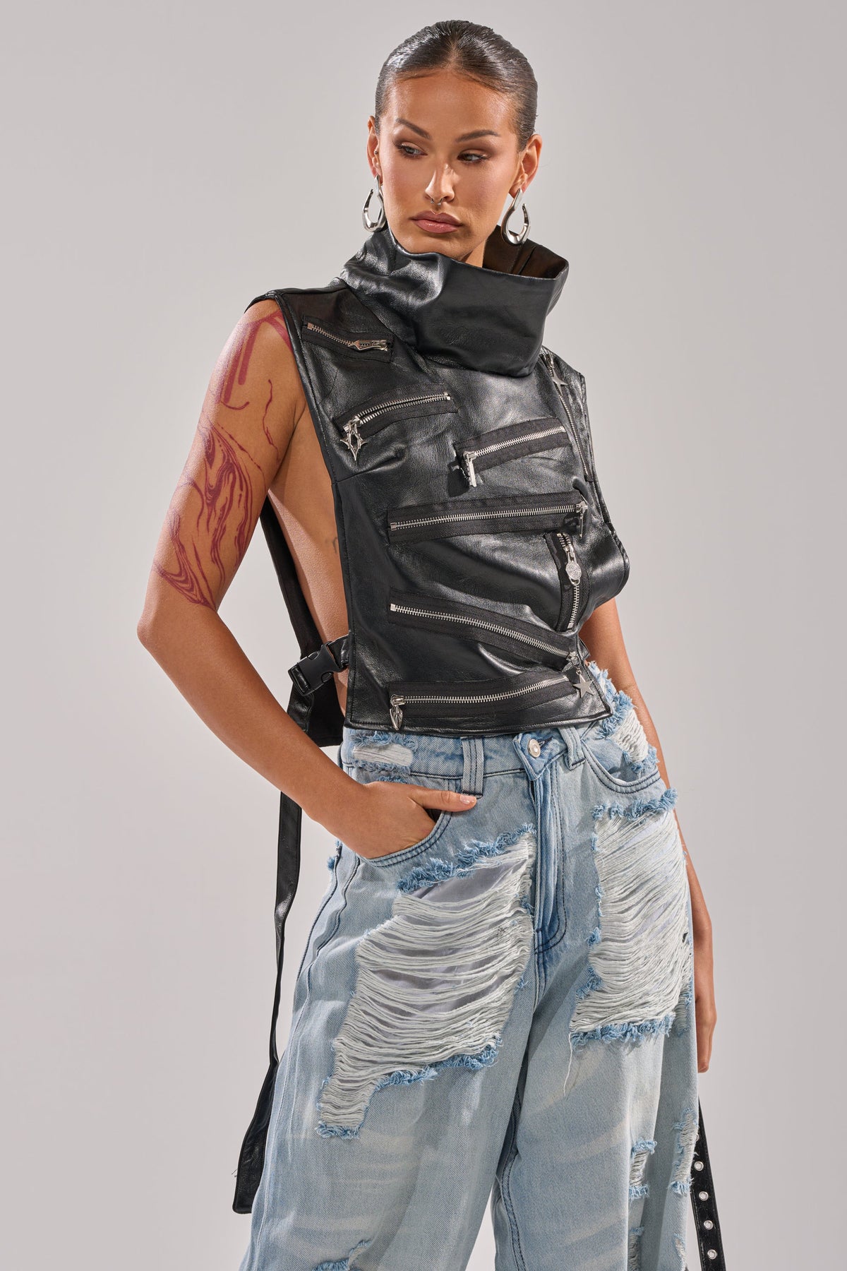 ZIP ME UP TURTLENECK TOP IN BLACK