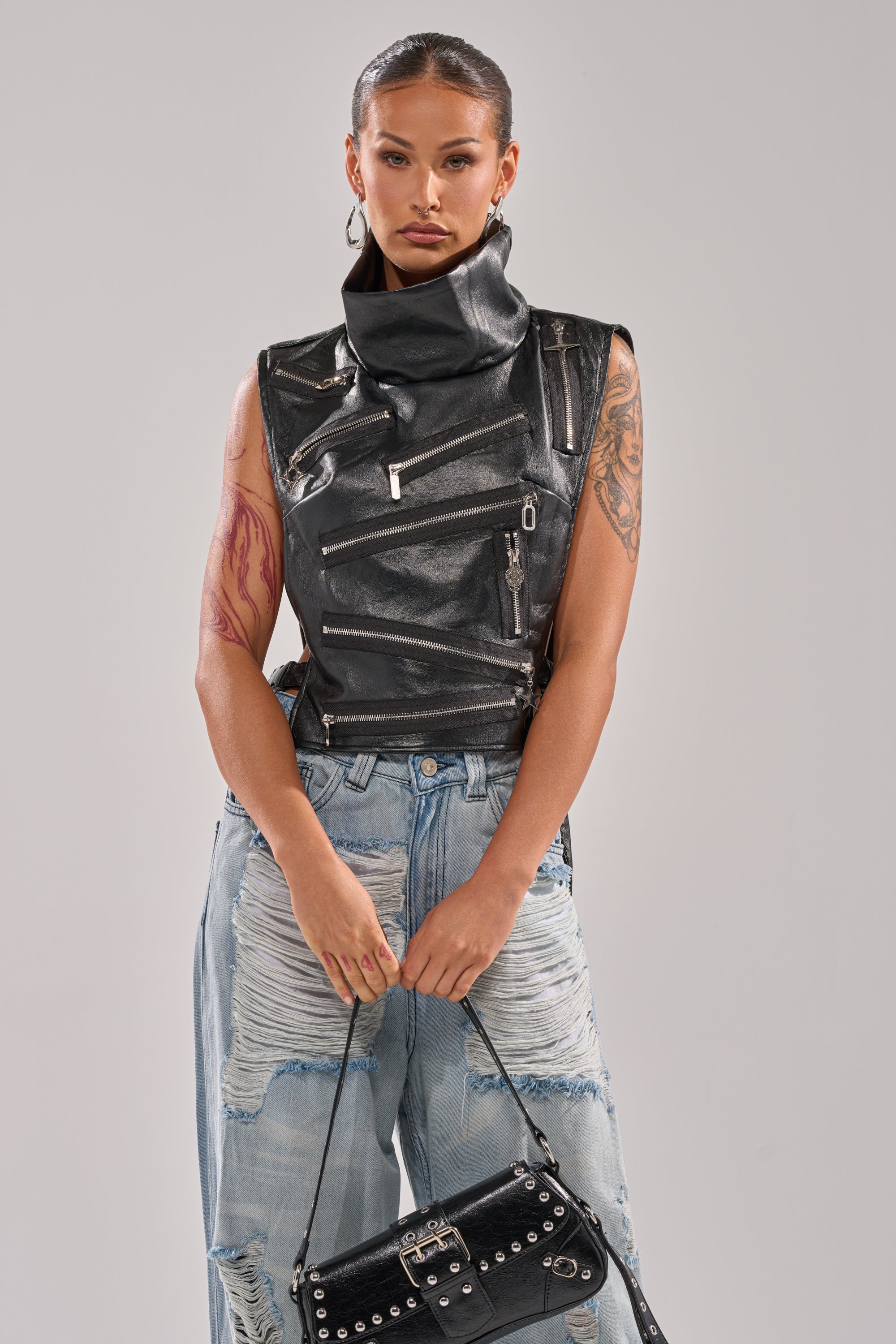 ZIP ME UP TURTLENECK TOP IN BLACK