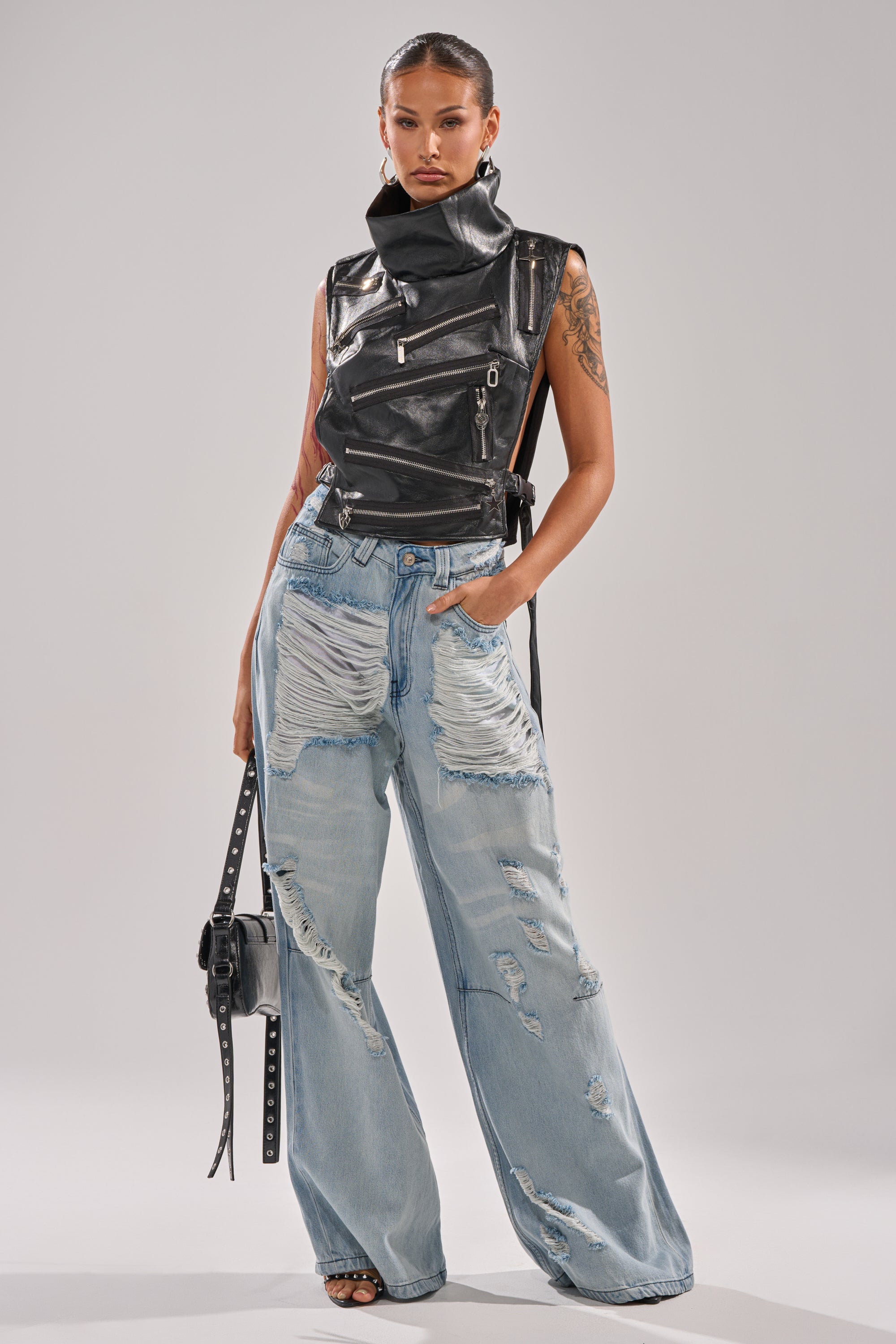 ZIP ME UP TURTLENECK TOP IN BLACK