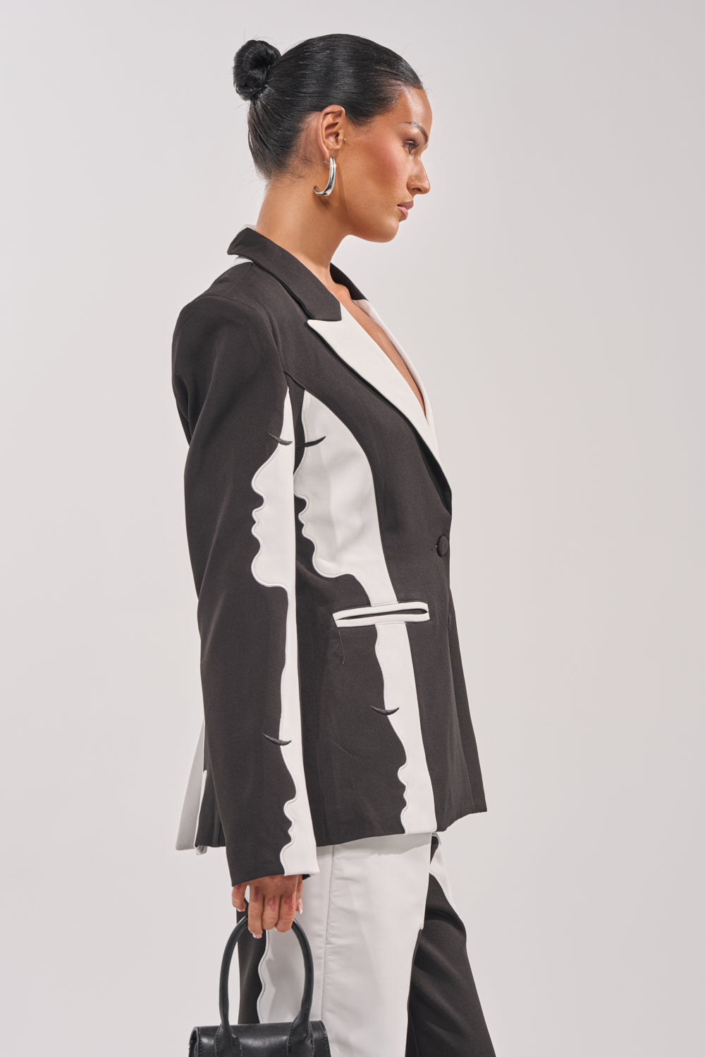 POV GRAPHIC BLAZER