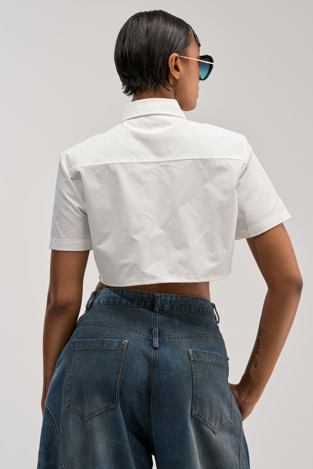 ICE ME OUT BUTTON DOWN TOP