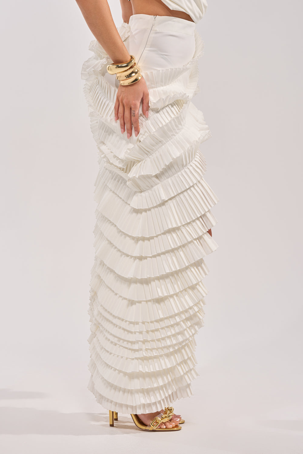 DANCE THE NIGHT AWAY RUFFLE SKIRT