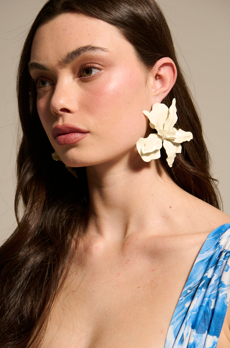 NEVER SETTLE EARRING