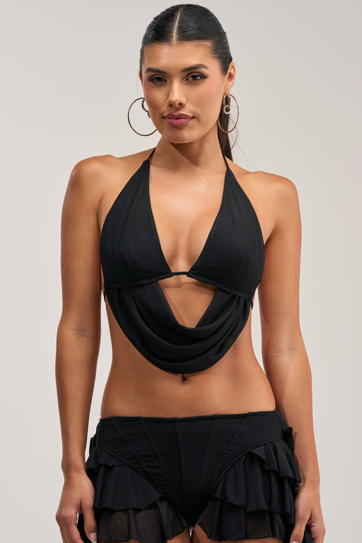 FESTIVAL QUEEN BRALETTE TOP IN BLACK