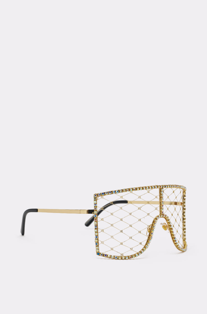 POP THE BUBBLY GLASSES IN GOLD