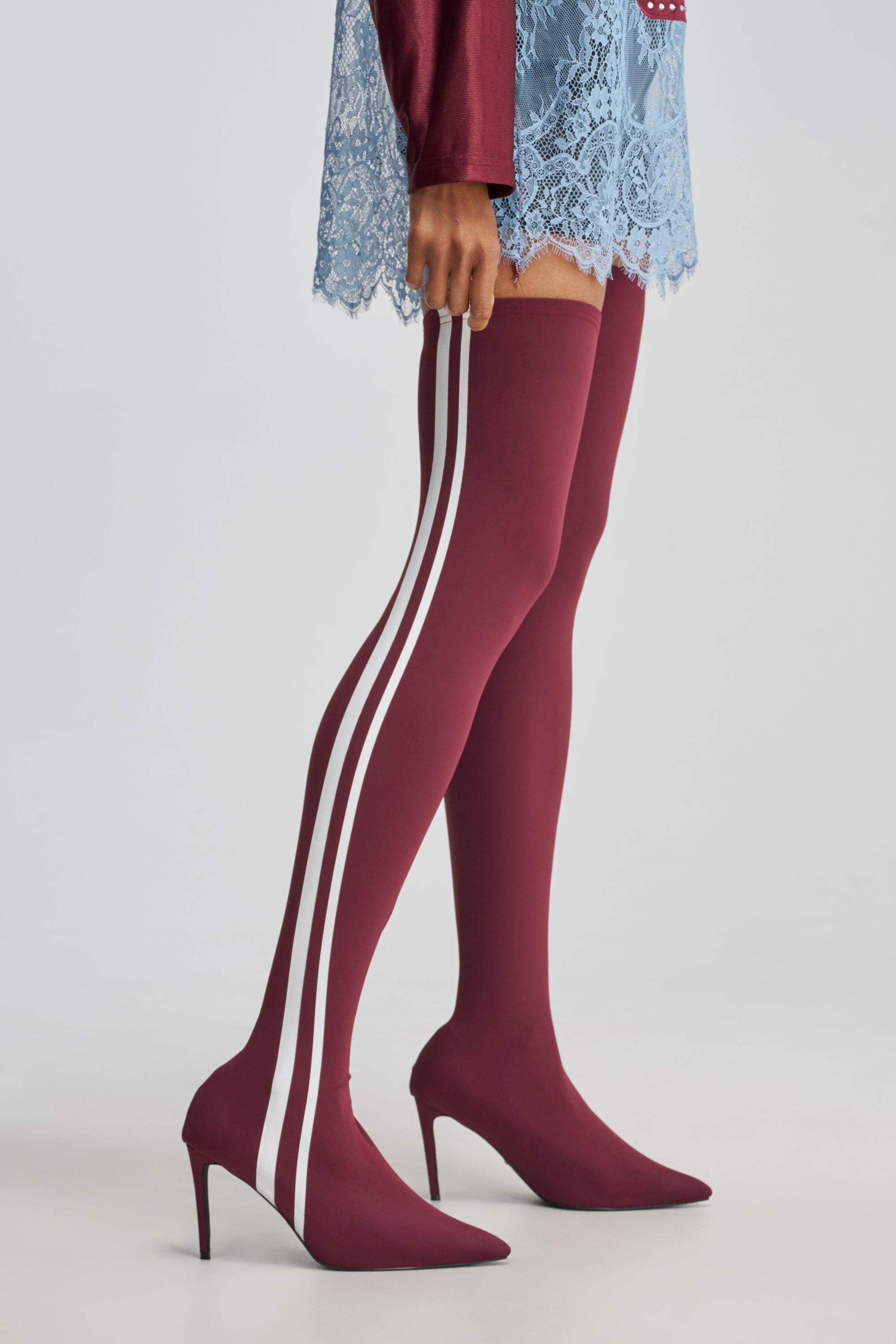 AZALEA WANG THALUNE BURGUNDY STRETCH SPORTY STILETTO