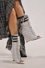 AZALEA WANG WYATT WHITE STRIPED NAUTICAL OPEN TOE BOOTIE