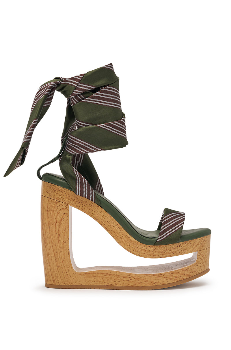 AKIRA GOLD WYNN GREEN TIE LACE UP NOVELTY WEDGE SANDAL