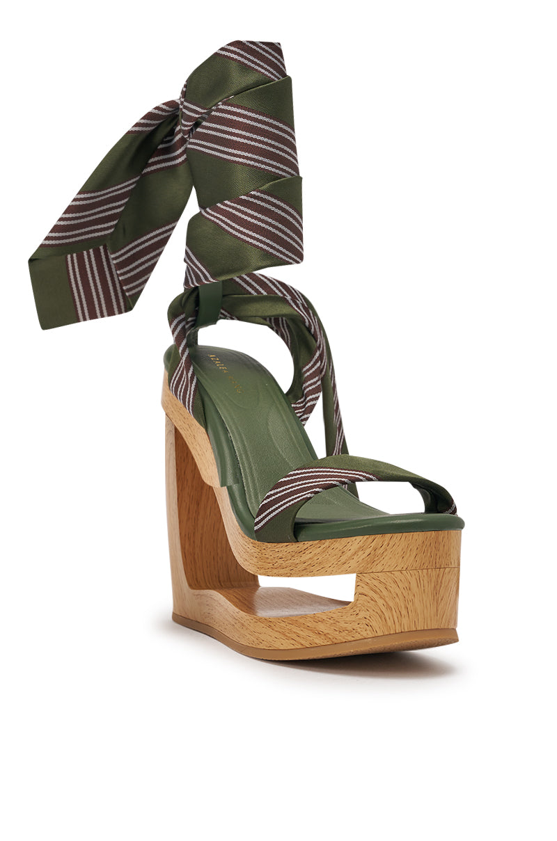 AKIRA GOLD WYNN GREEN TIE LACE UP NOVELTY WEDGE SANDAL