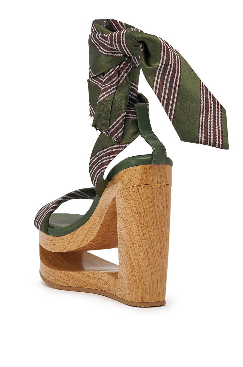 AKIRA GOLD WYNN GREEN TIE LACE UP NOVELTY WEDGE SANDAL