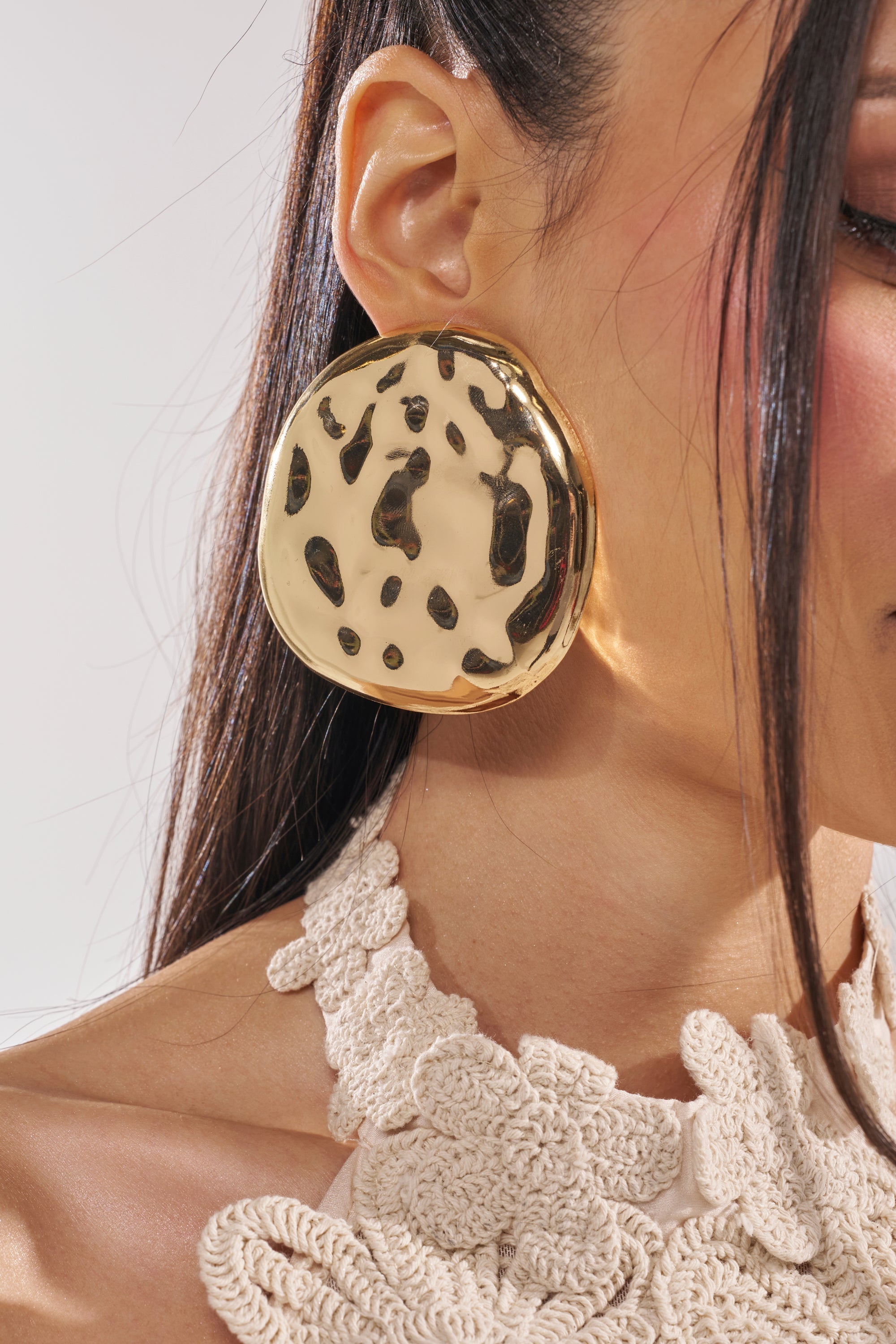 CRUSHING IT EARRING
