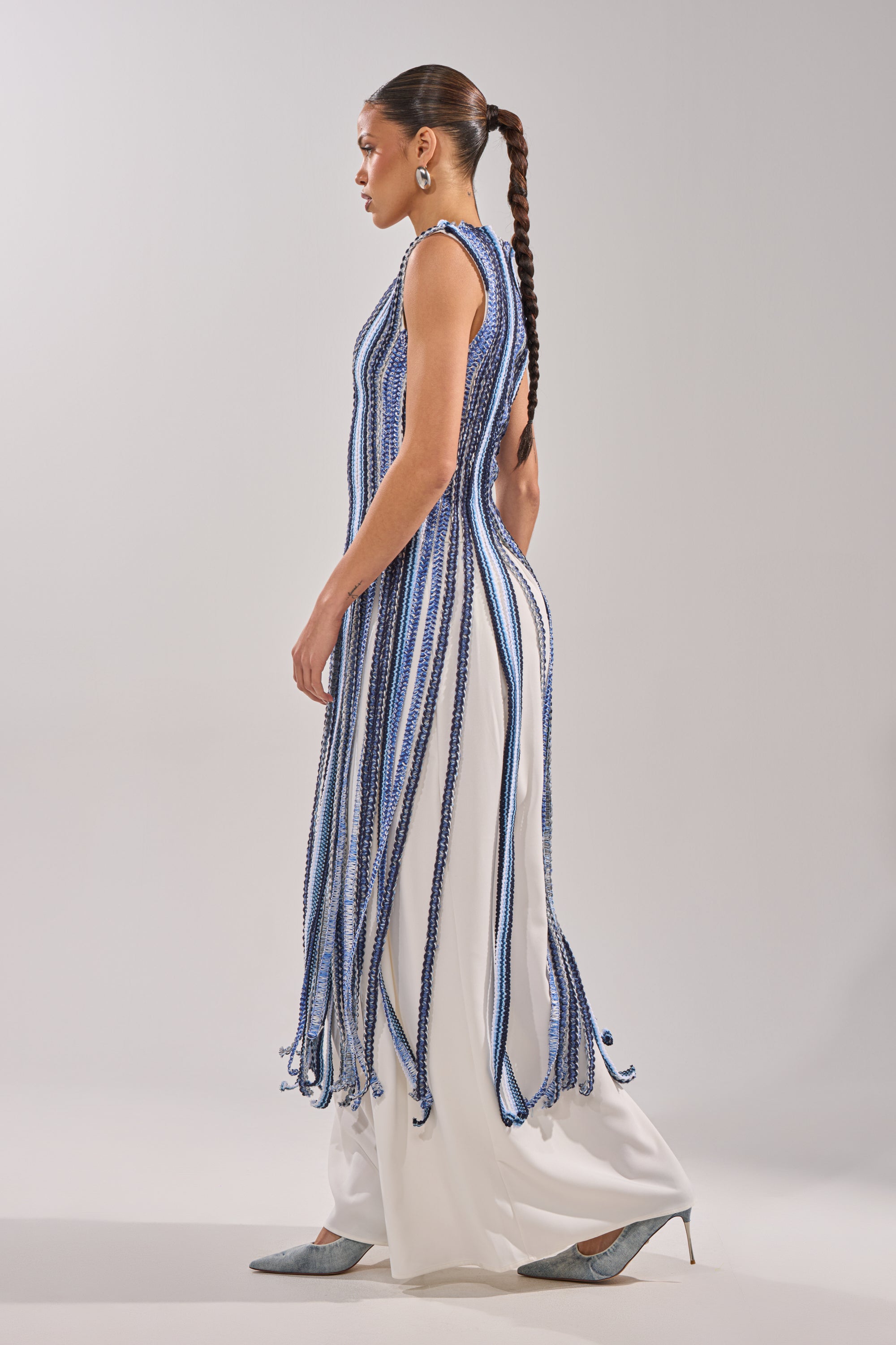 TIED DOWN BRAIDED ROPE TOP