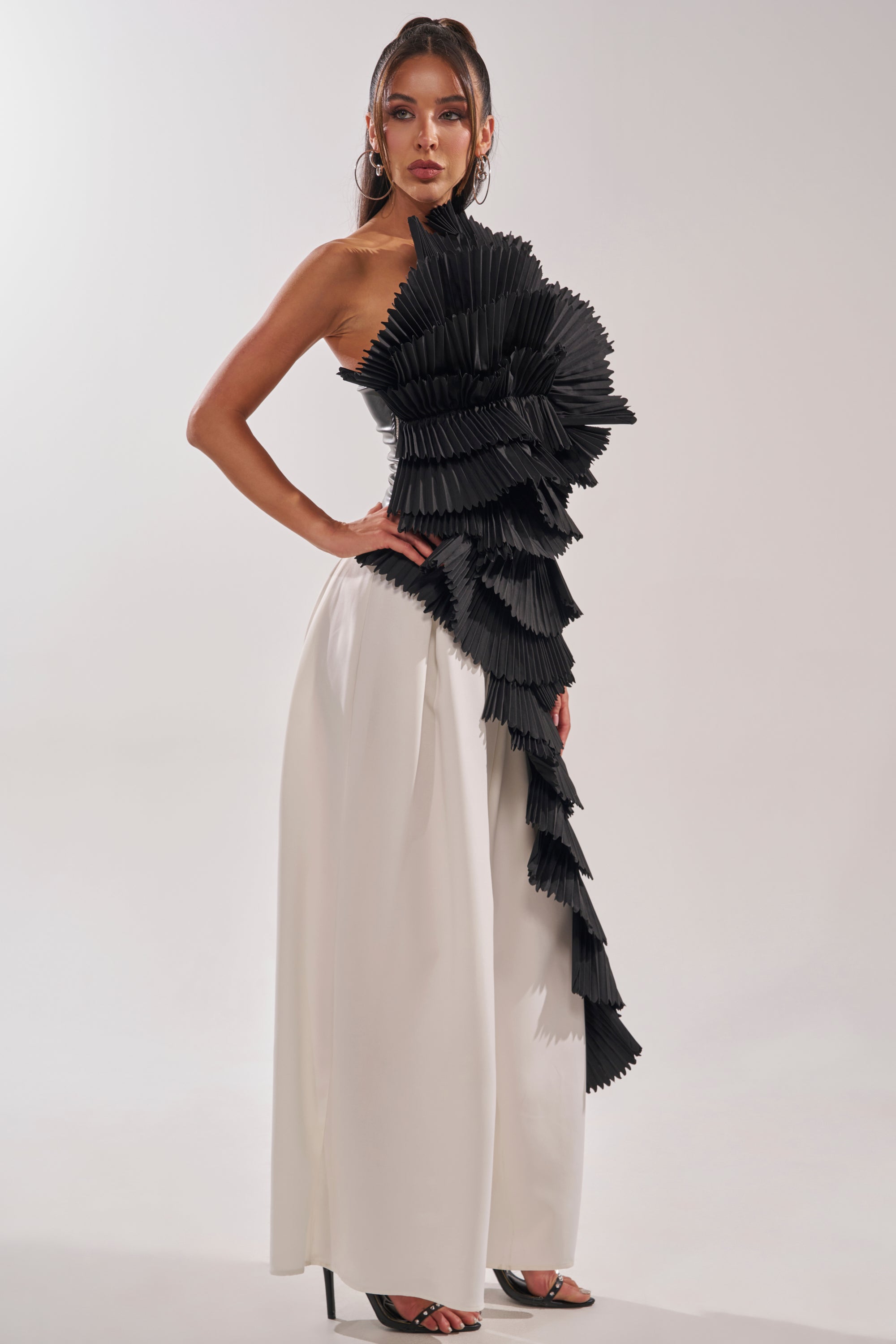 LUXURIOUS ASYMMETRICAL TOP IN BLACK