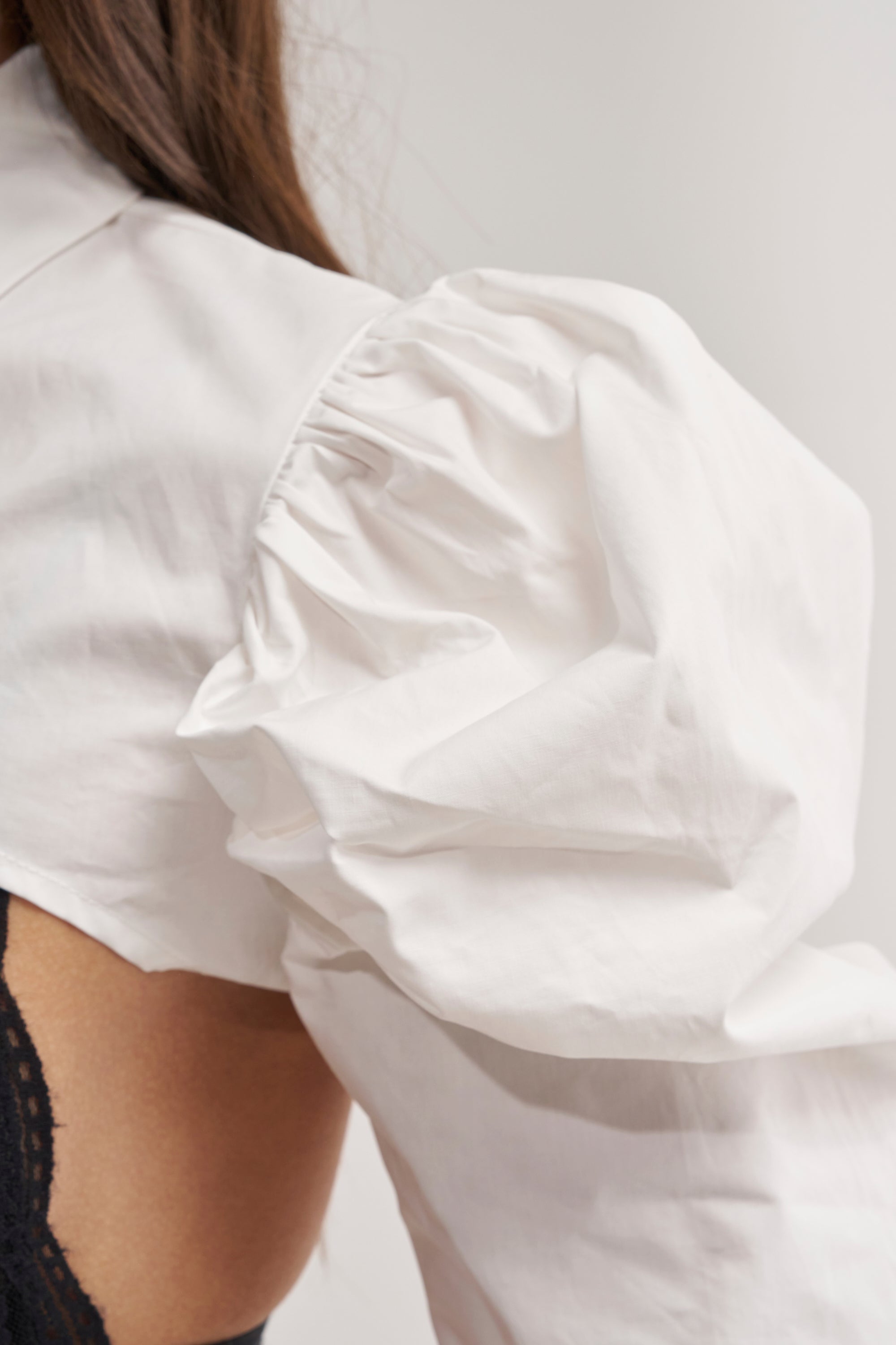 BACK TO BIZ POPLIN BOLERO TOP