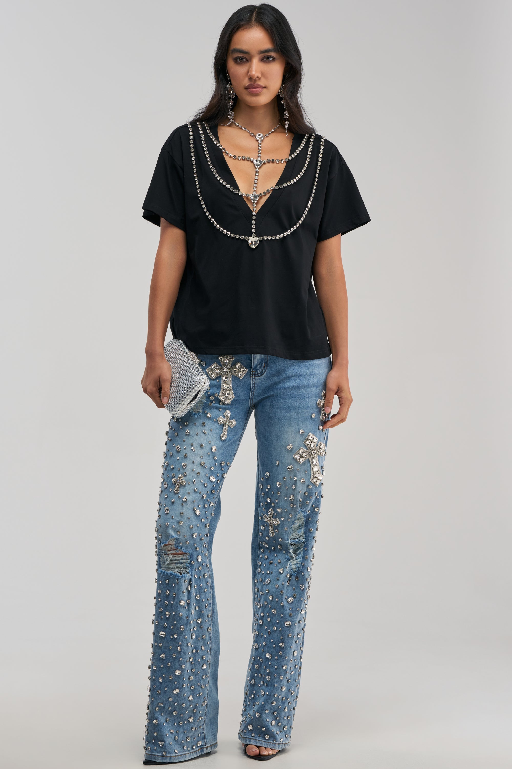 DIAMONDS DANCING RHINESTONE DETAIL TEE IN BLACK
