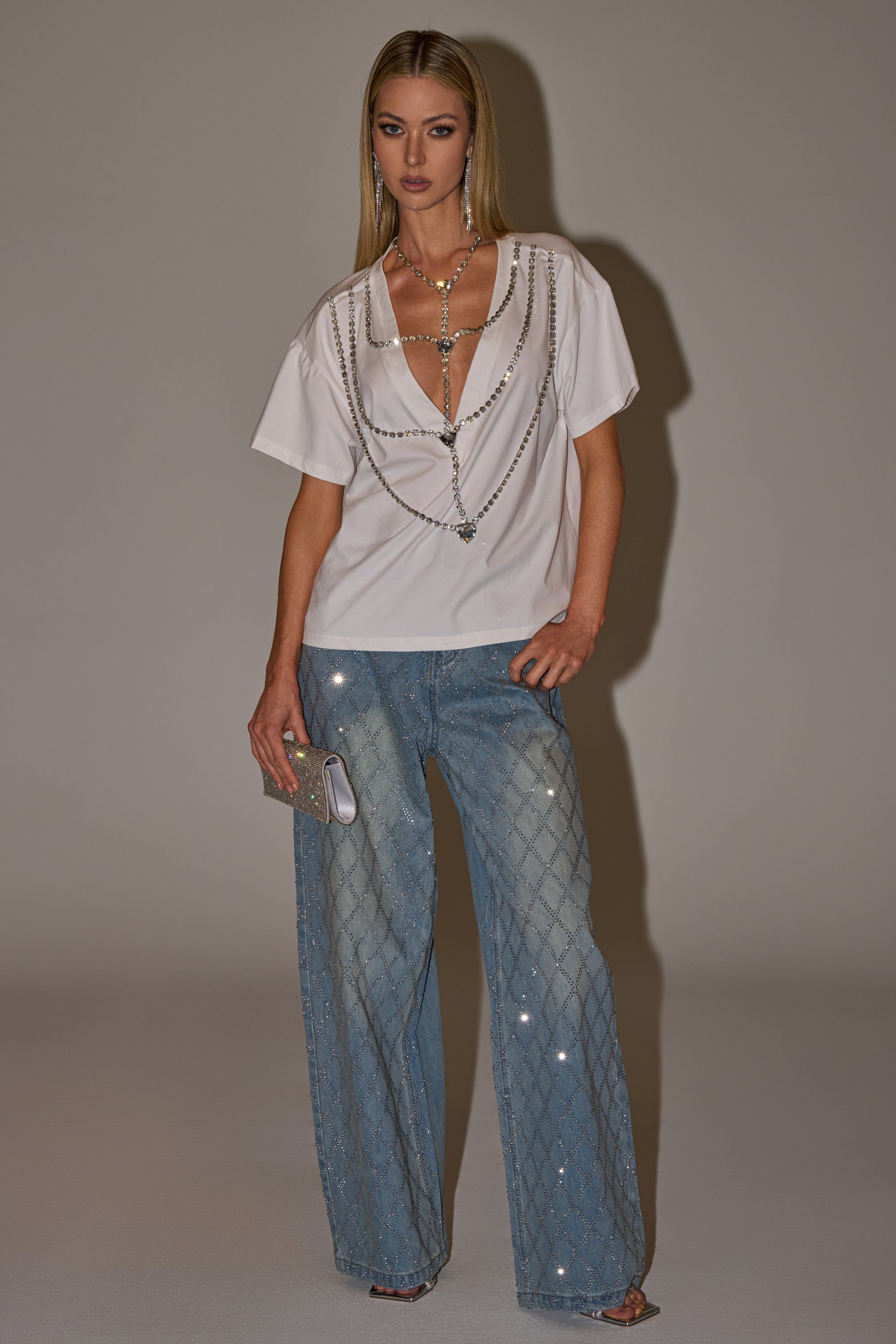 DIAMONDS DANCING RHINESTONE DETAIL TEE