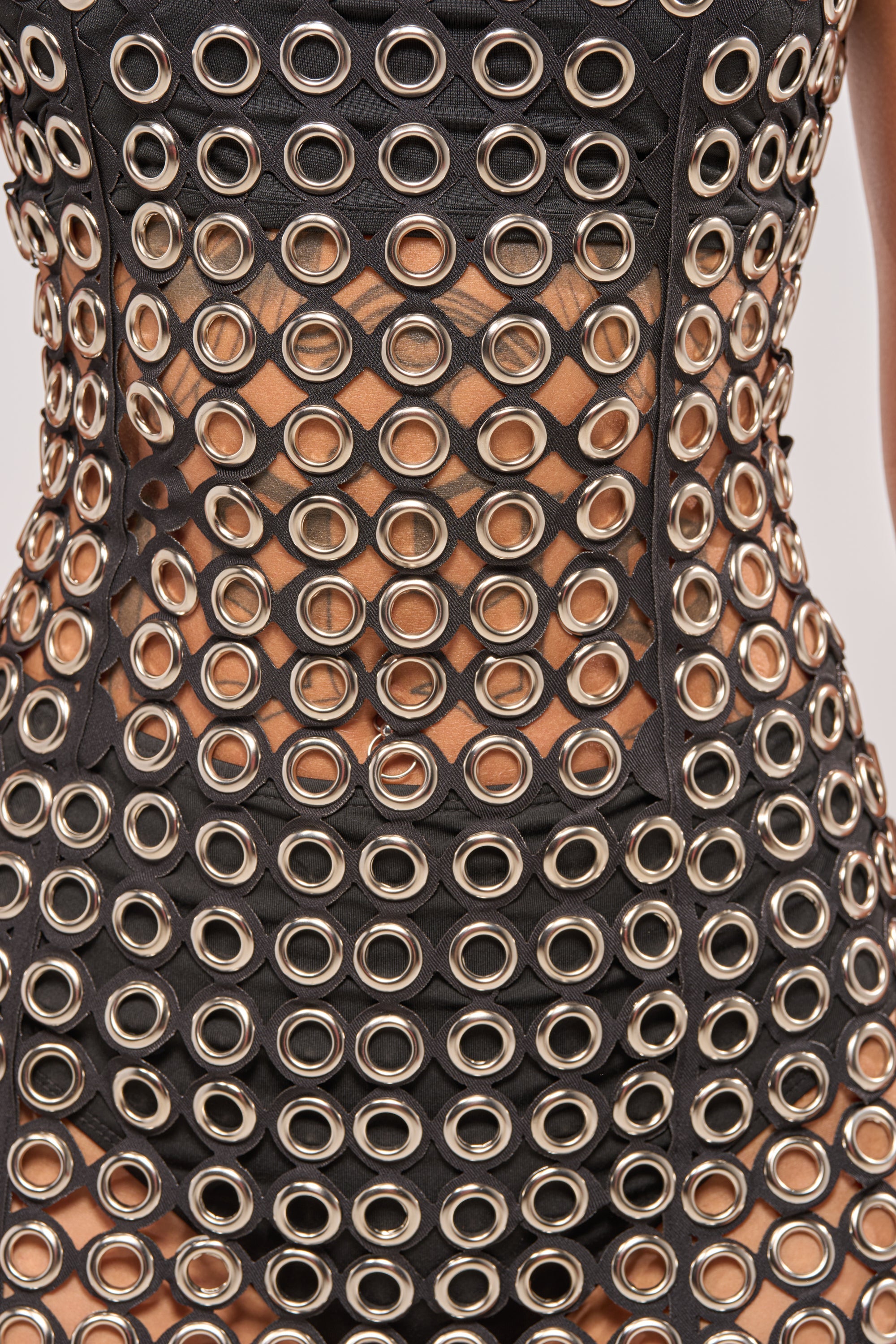 FLIRT ALERT CHAIN MIDI DRESS