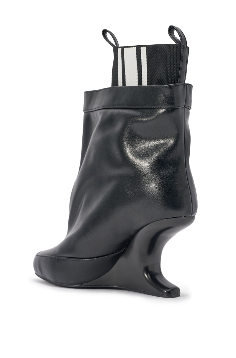 AKIRA GOLD ZAVI BLACK WEDGE BOOTIE