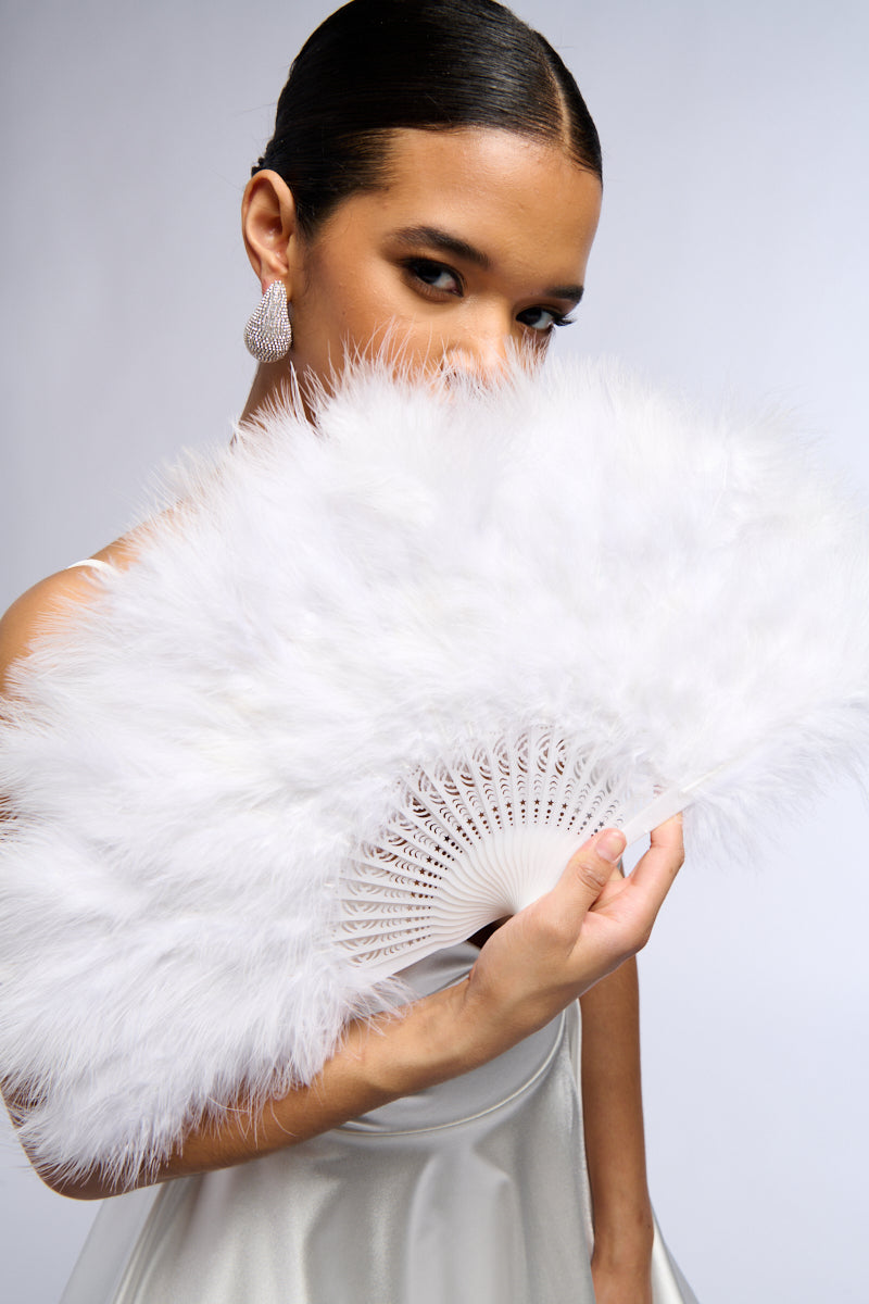 ANGELIC WHITE FEATHER FAN