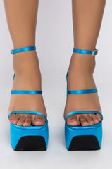 AZALEA WANG TOUCH THE SKY WEDGE SANDAL IN BLUE