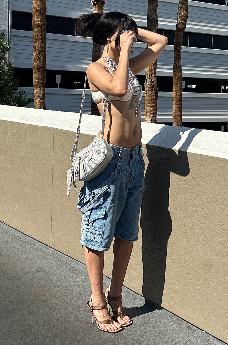 ELEGANT EMBELLISHED BAG IN SILVER