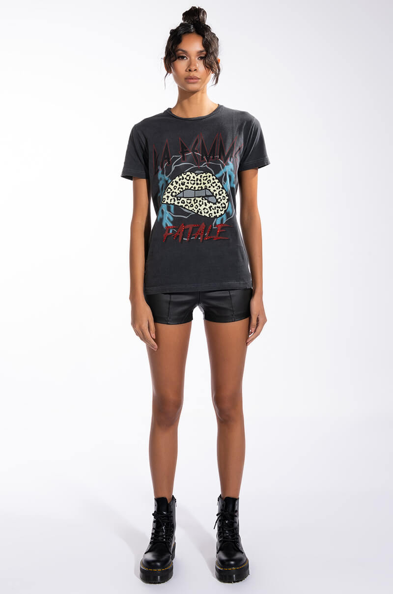 FEMME FATALE CREWNECK GRAPHIC TSHIRT