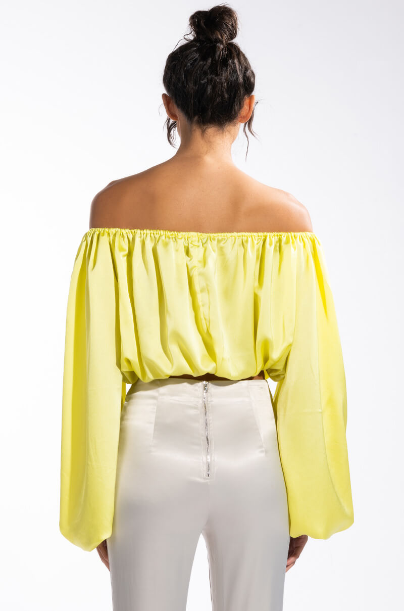 RAYLA OFF THE SHOULDER CROPPED BLOUSE