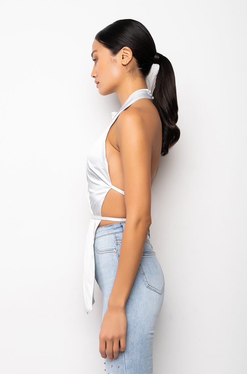KINU KEY HOLE OPEN BACK BLOUSE