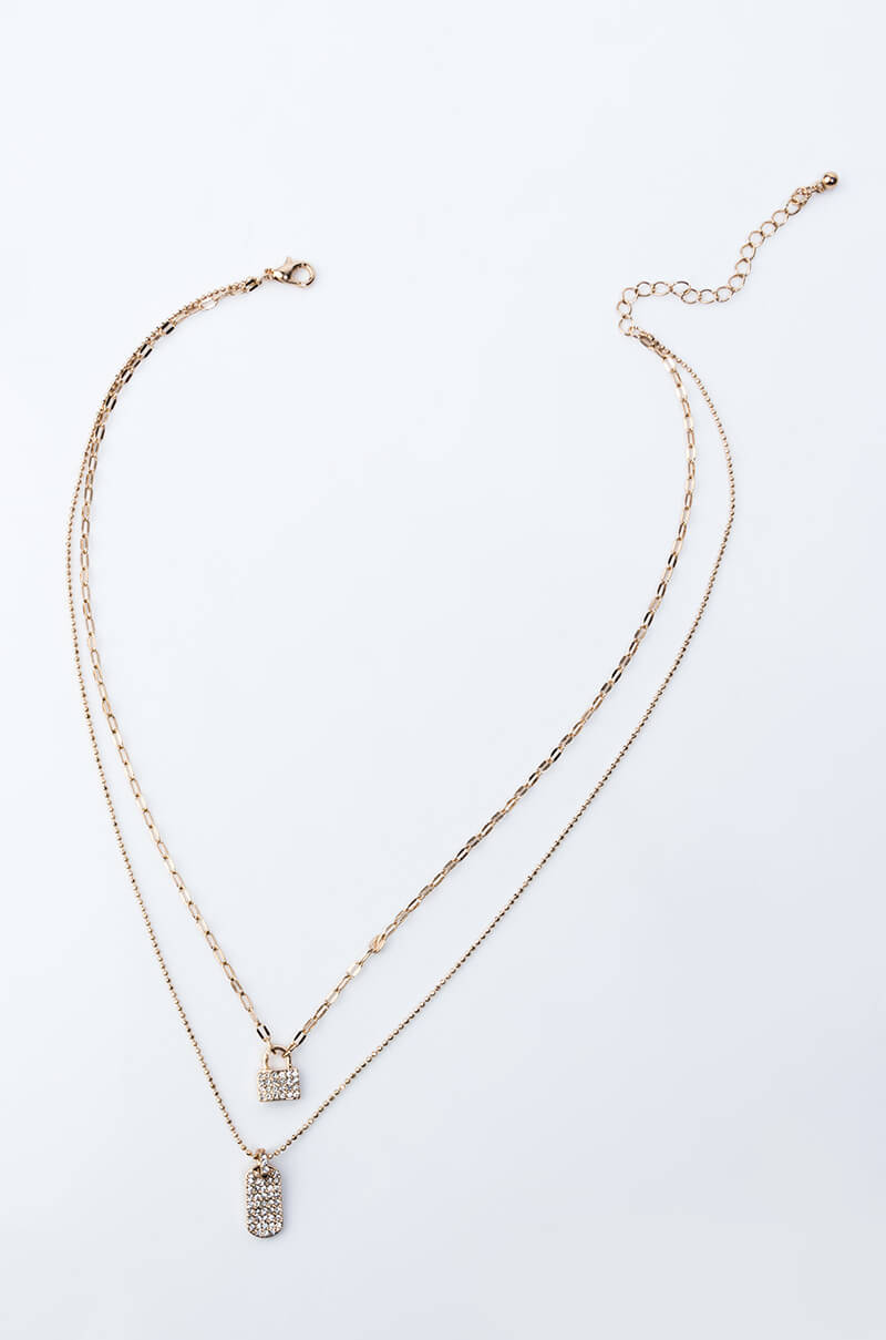 LIP LOCKED LAYERED NECKLACE
