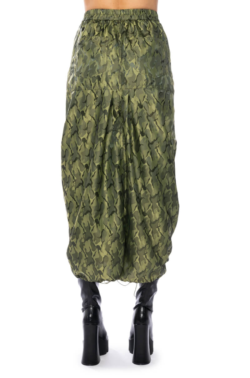 ONE KISS MIDI SKIRT