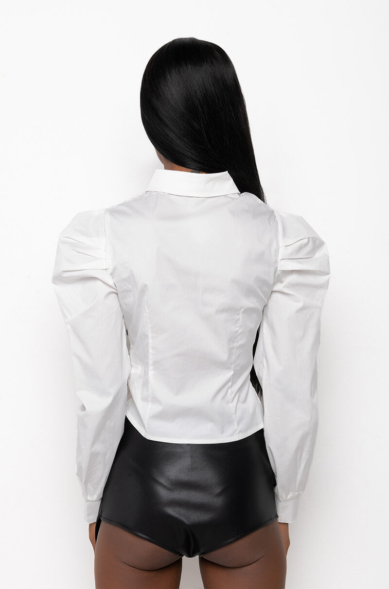POSH PUFF SLEEVE CROP BUTTON DOWN BLOUSE