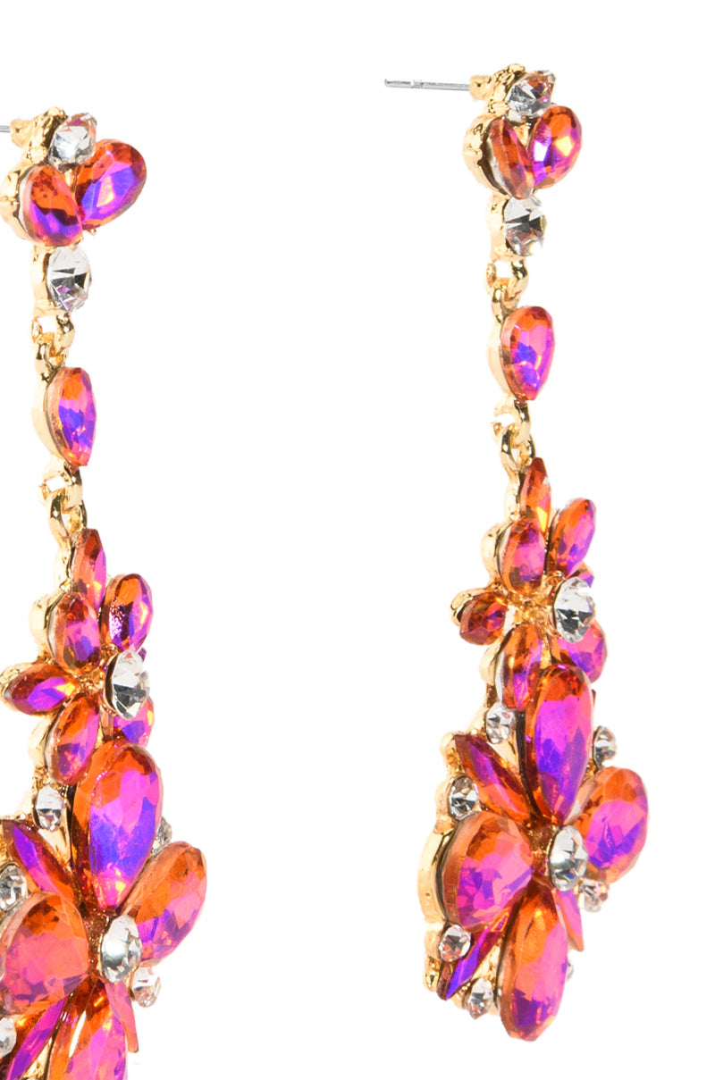 PRETTY PLEASE EARRING IN PINK