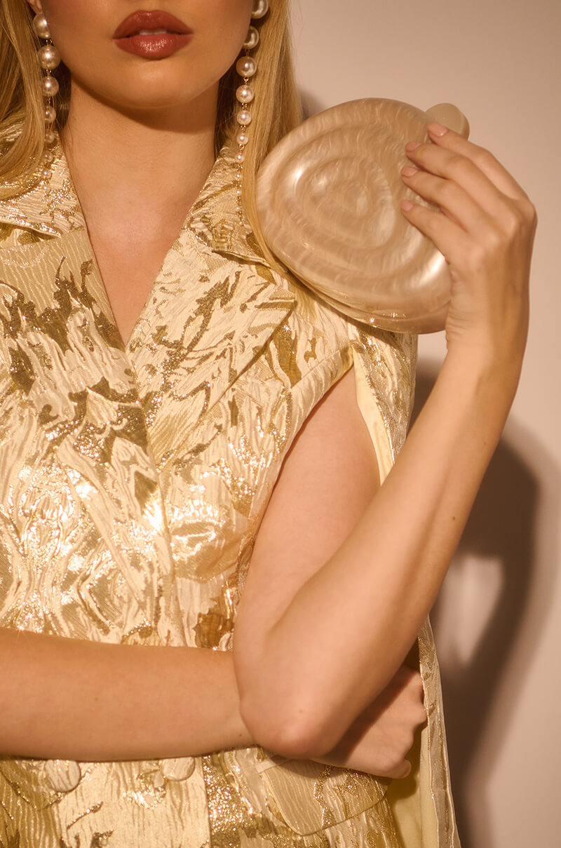 SHE SELLS SEA SHELLS ACRYLIC CLUTCH