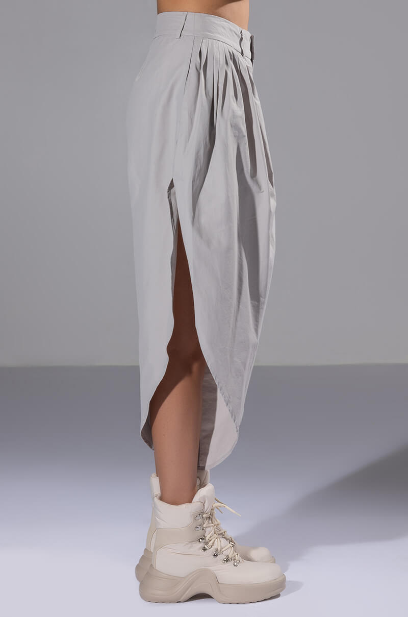 TRE CHIC CROPPED OVERSIZED PANTS