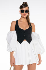 TRICKY PUFF SLEEVE TUXEDO BLOUSE