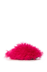 FURRY FUR SLIPPERS IN FUCHSIA