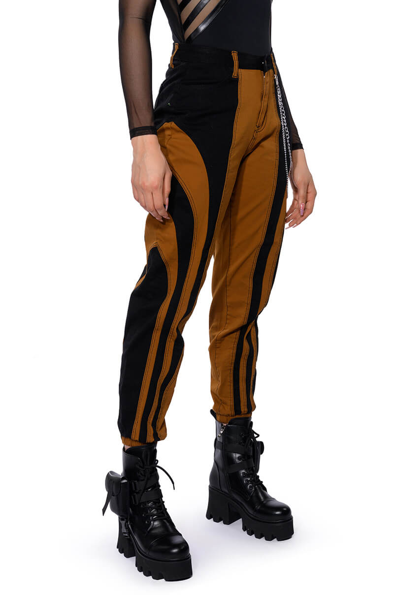 WONKA CHAIN DETAIL COLOR BLOCKED DENIM PANT